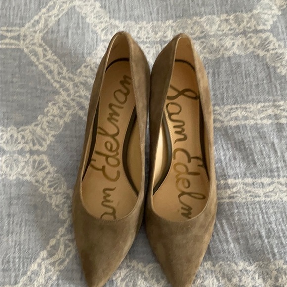 Shoes - Picture 1 of 2